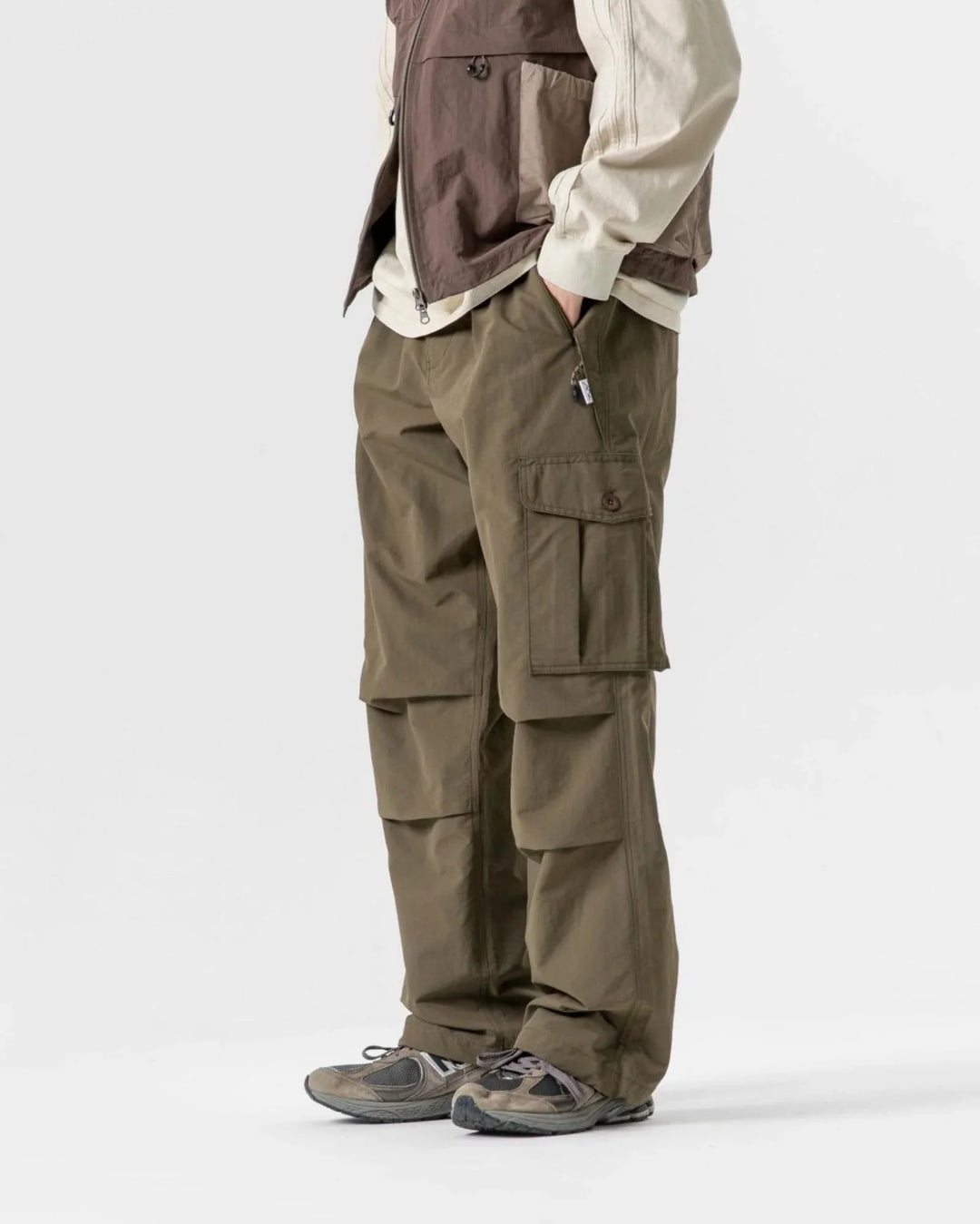 BLACKARMADA Unisex Parachute Cargo Pants ¨CQuick Dry Joggers Lightweight Waterproof Baggy Hiking & Work Pants for Men & Women