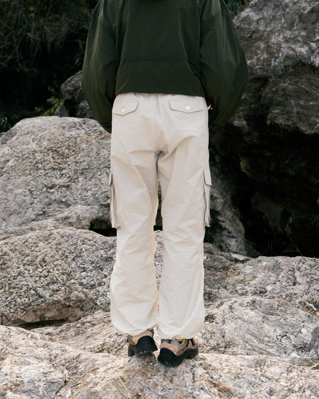 BLACKARMADA Unisex Parachute Cargo Pants ¨CQuick Dry Joggers Lightweight Waterproof Baggy Hiking & Work Pants for Men & Women