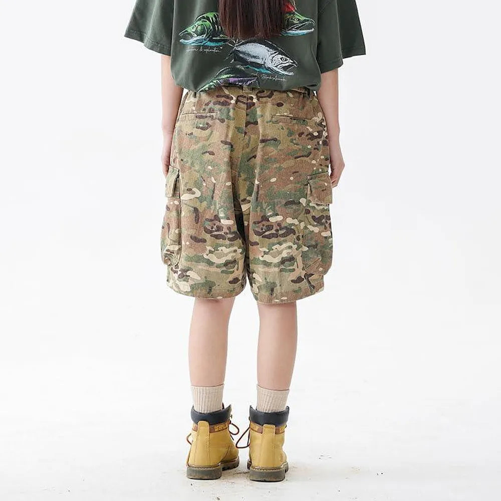 BLACKARMADA Unisex Camo Cargo Oversized Shorts – Multi-Pocket Baggy Outdoor Work Shorts