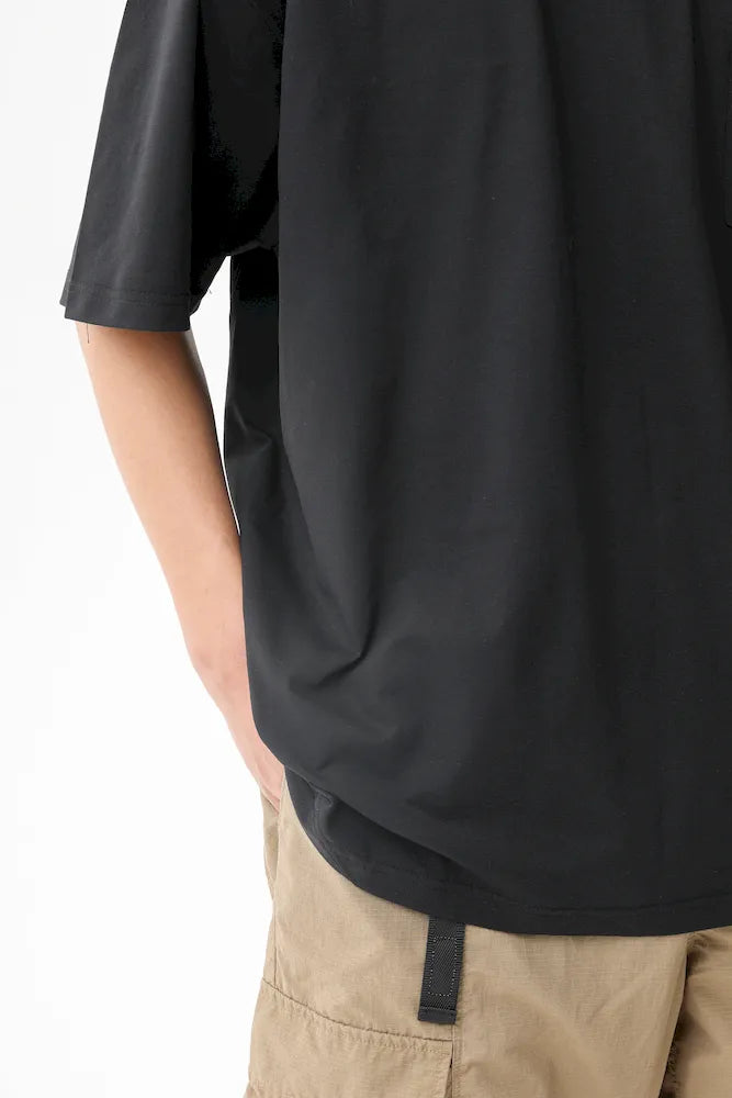 BLACKARMADA Quick-Dry Outdoor T-Shirt for Men & Women – Lightweight, Loose Fit Sport Tee