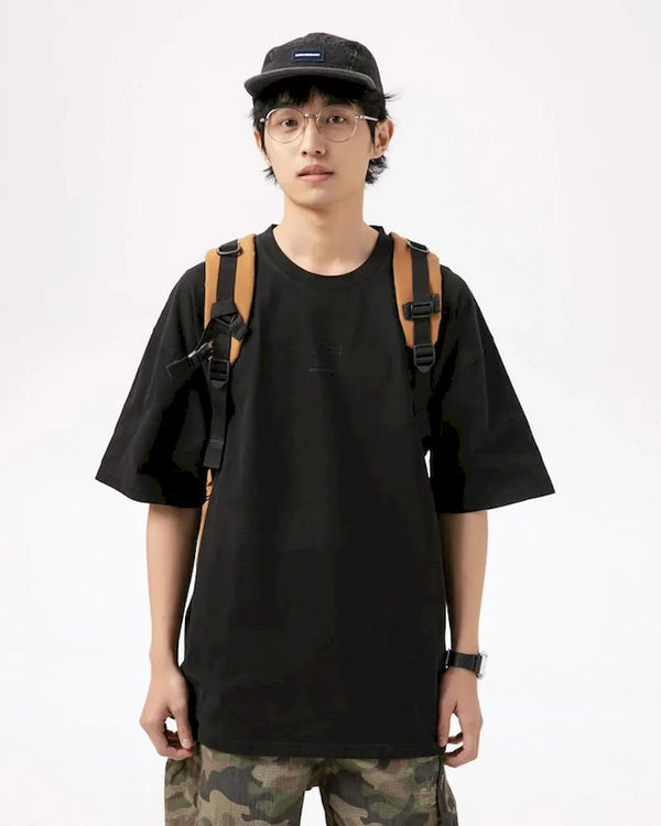 BLACKARMADA Unisex Oversized T-Shirt - 100% Cotton Breathable Tee with Retro Graphic, Casual Streetwear for Men and Women