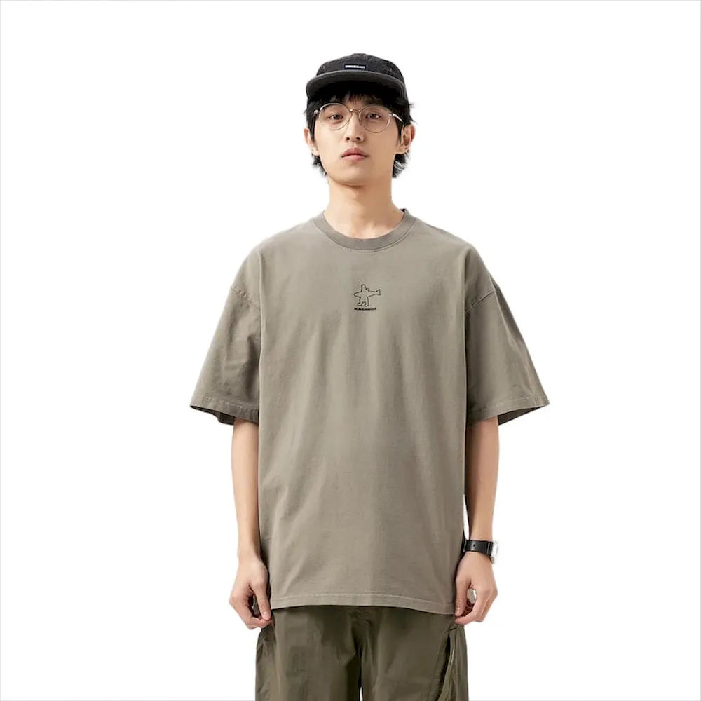 BLACKARMADA Unisex Oversized T-Shirt - 100% Cotton Breathable Tee with Retro Graphic, Casual Streetwear for Men and Women